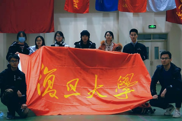 黑白体育手机版