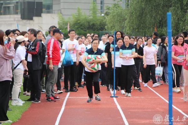 黑白体育安全通道