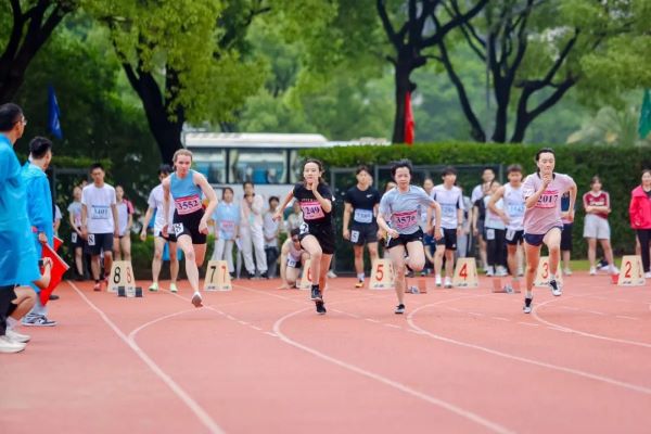 黑白体育加速节点